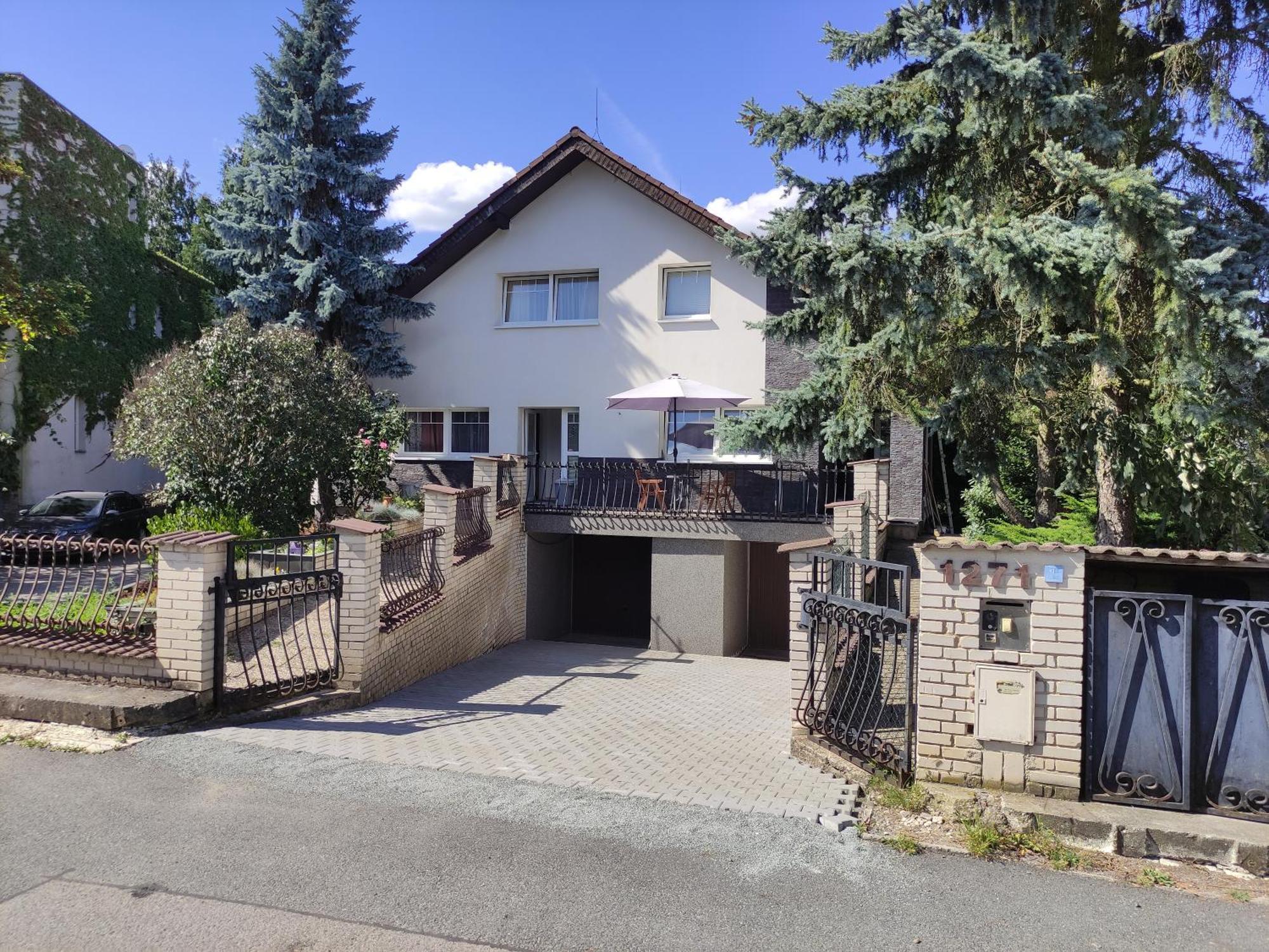 Cozy Gardens Apartments In Πράγα Εξωτερικό φωτογραφία
