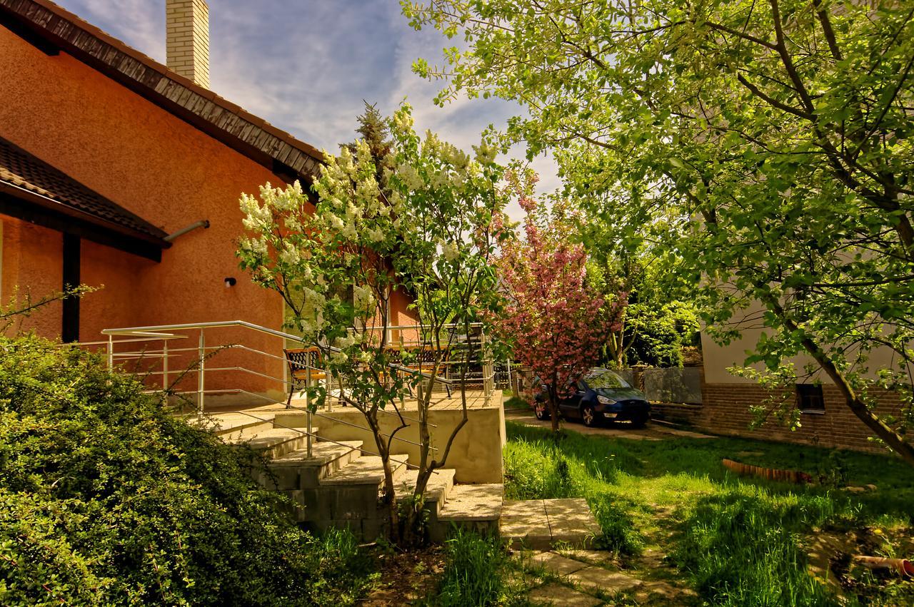Cozy Gardens Apartments In Πράγα Εξωτερικό φωτογραφία